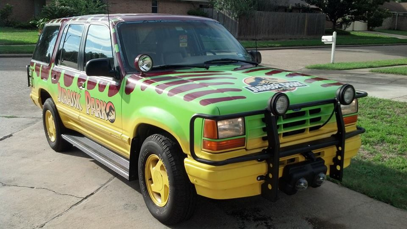 Illustration for article titled How To Build A Painstakingly Perfect Jurassic Park Ford Explorer